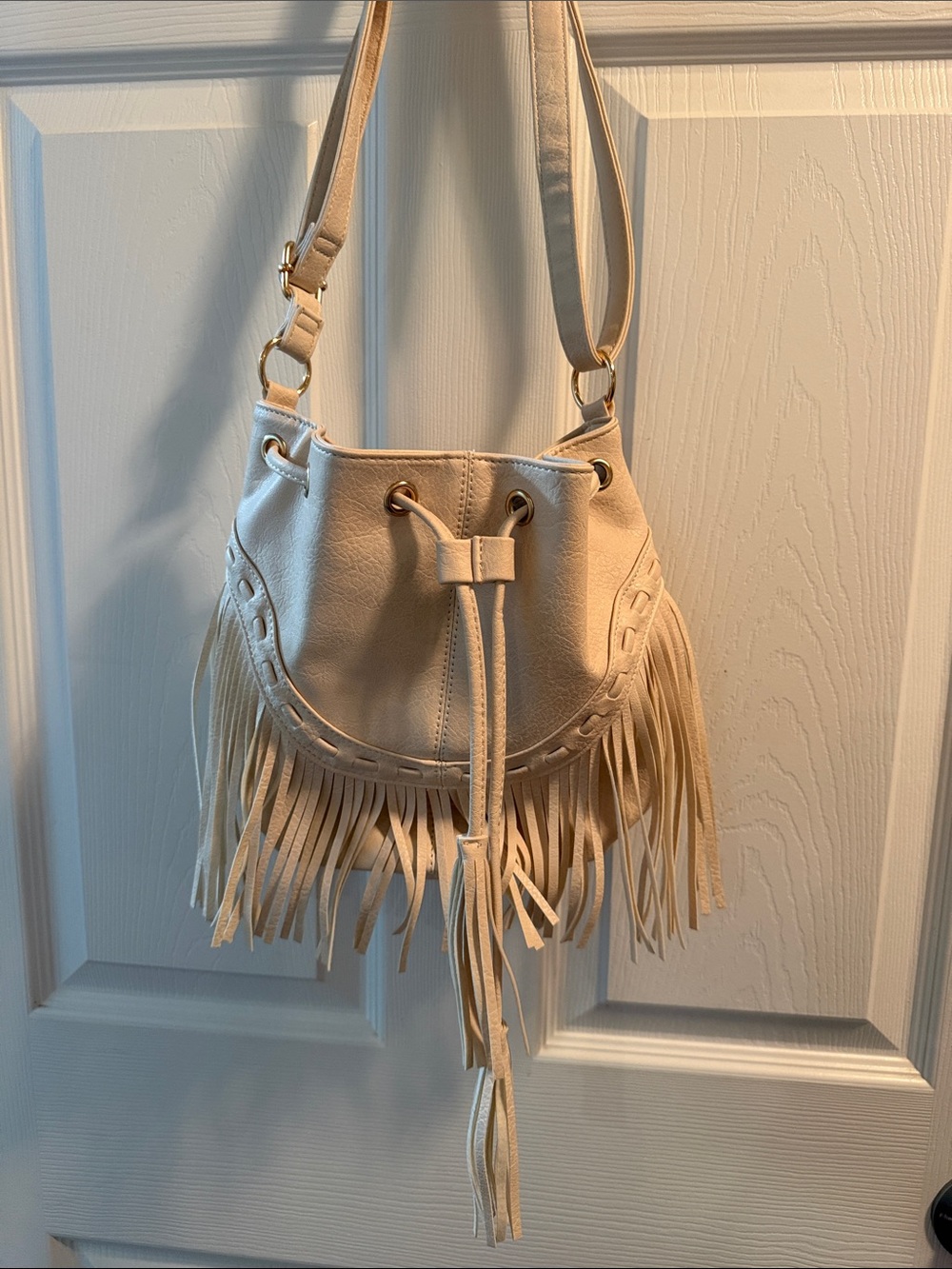 Fringe Drawstring Bucket Bag - Cream
